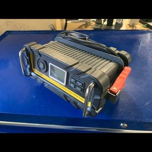 Stanley 25 amp battery charger 75 amp engine start